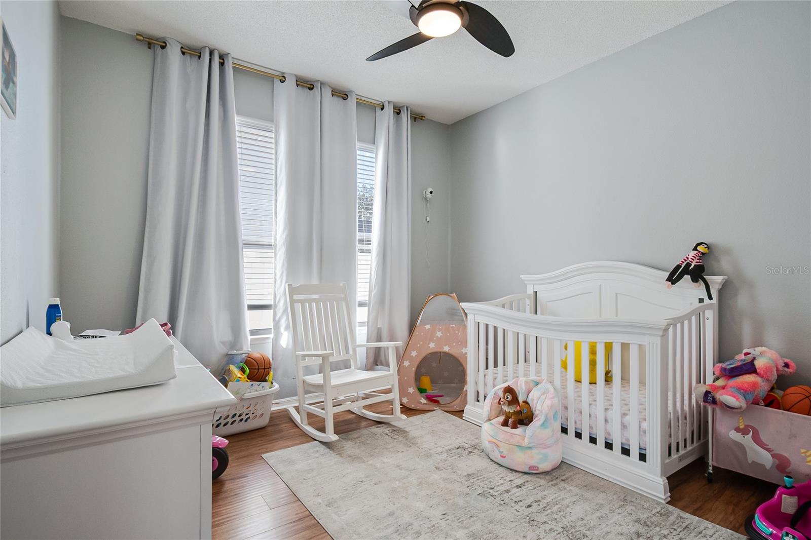 Image 23 of 68 For 13927 Magnolia Glen Circle