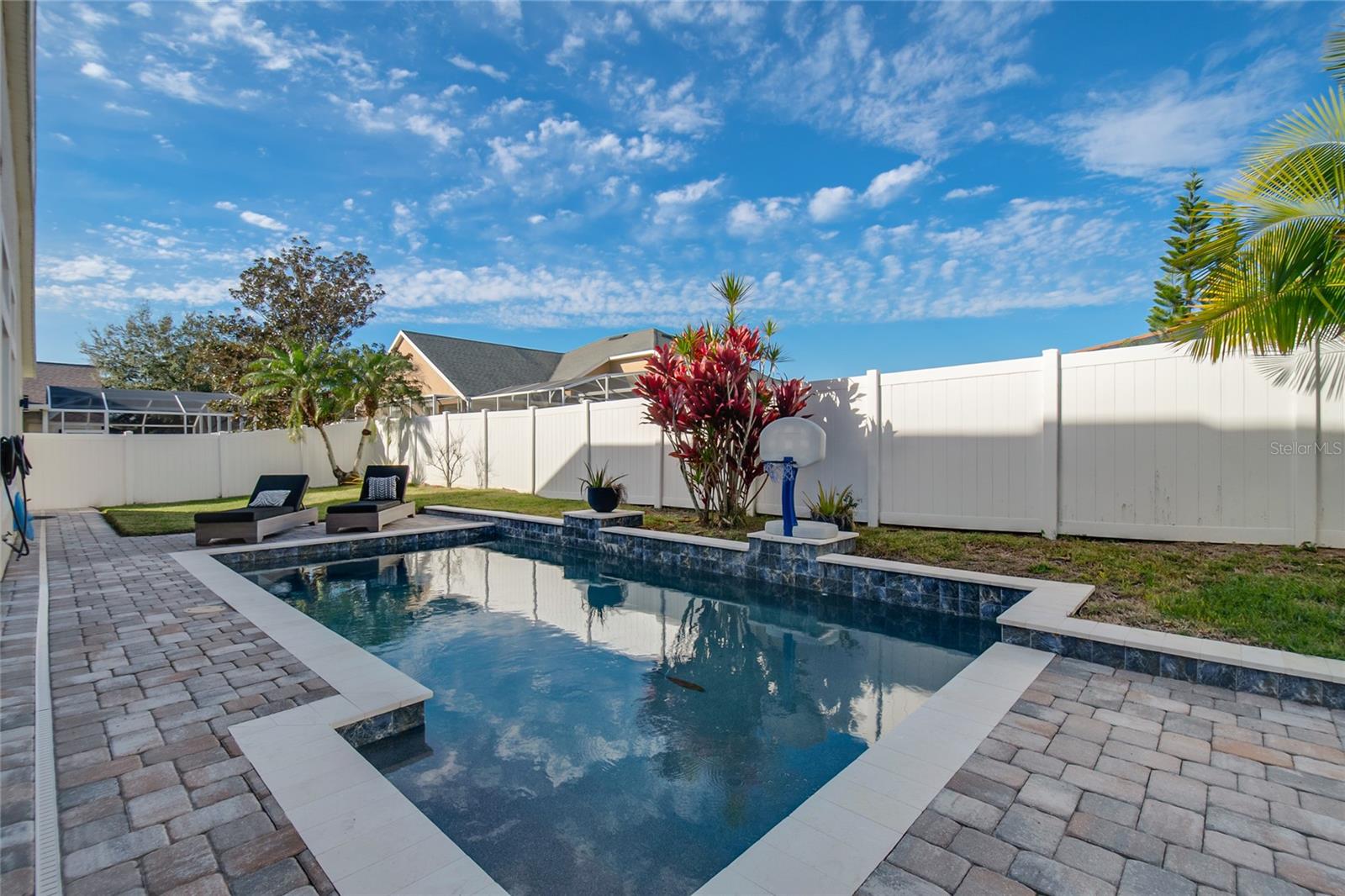 Image 61 of 68 For 13927 Magnolia Glen Circle