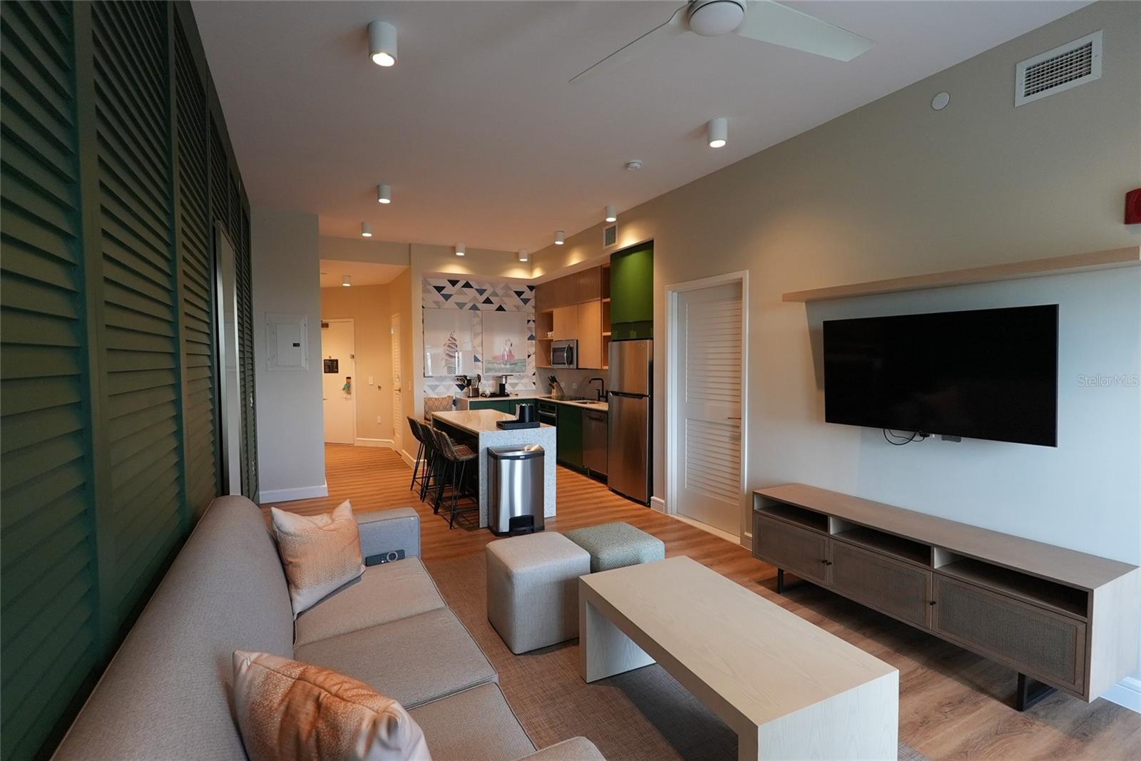 Image 27 of 90 For 3151 Sunset Walk Drive 502