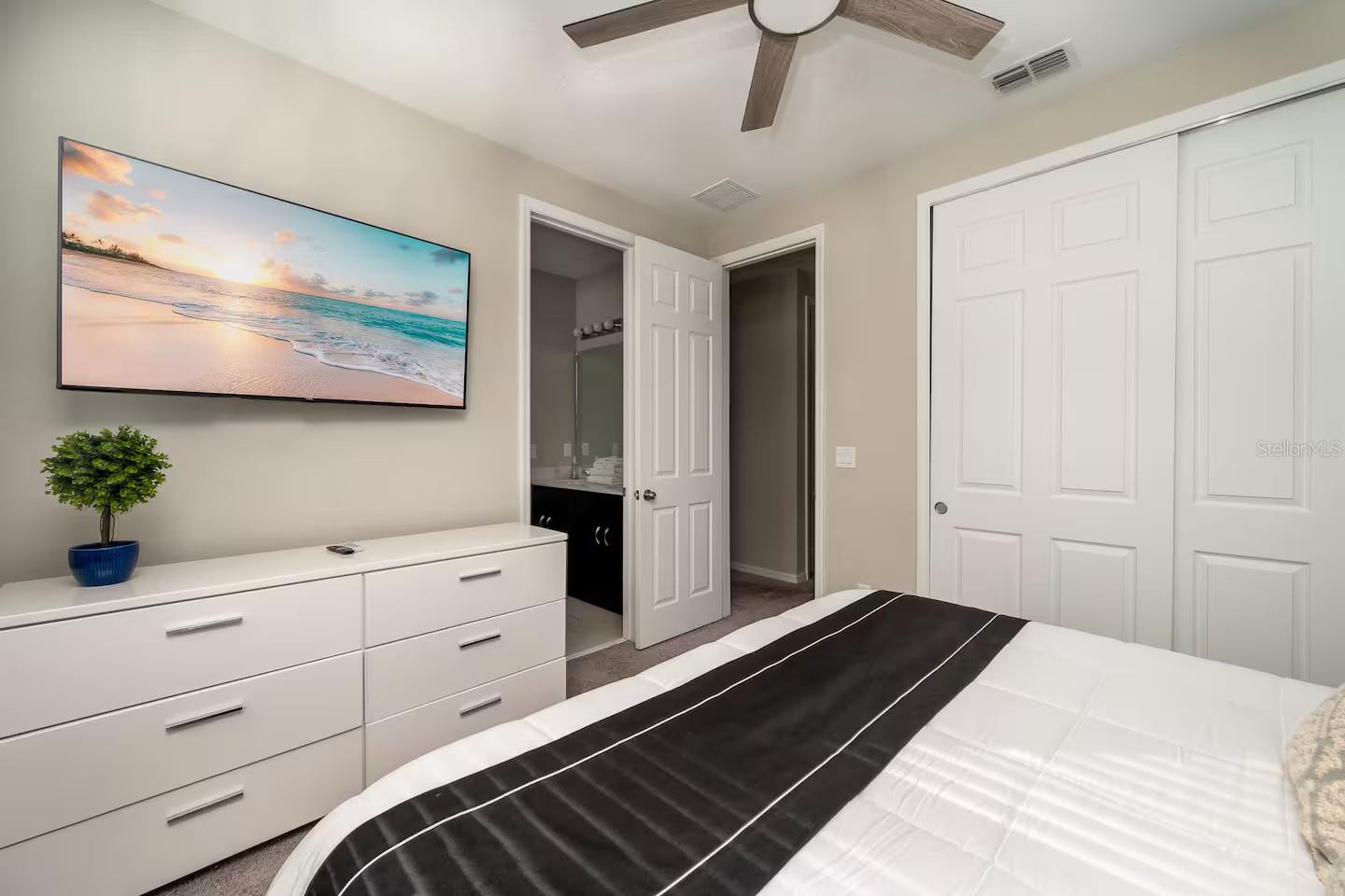 Image 13 of 76 For 1568 Nassau Point Trail