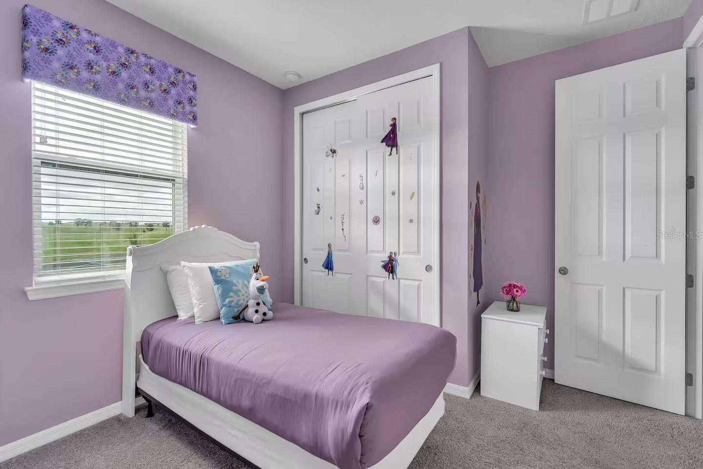 Image 17 of 76 For 1568 Nassau Point Trail