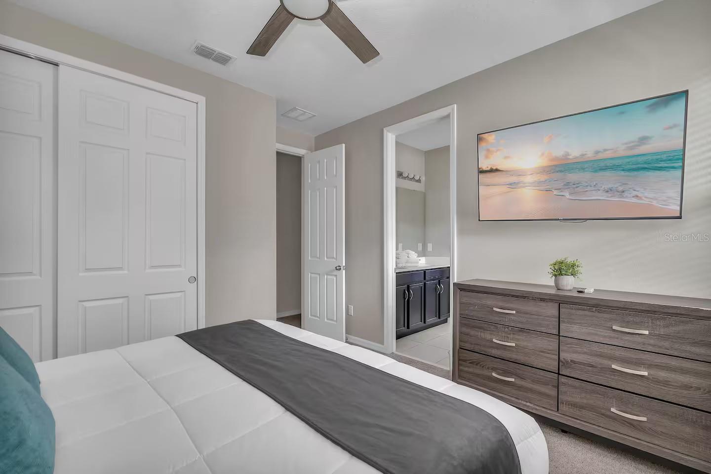 Image 29 of 76 For 1568 Nassau Point Trail