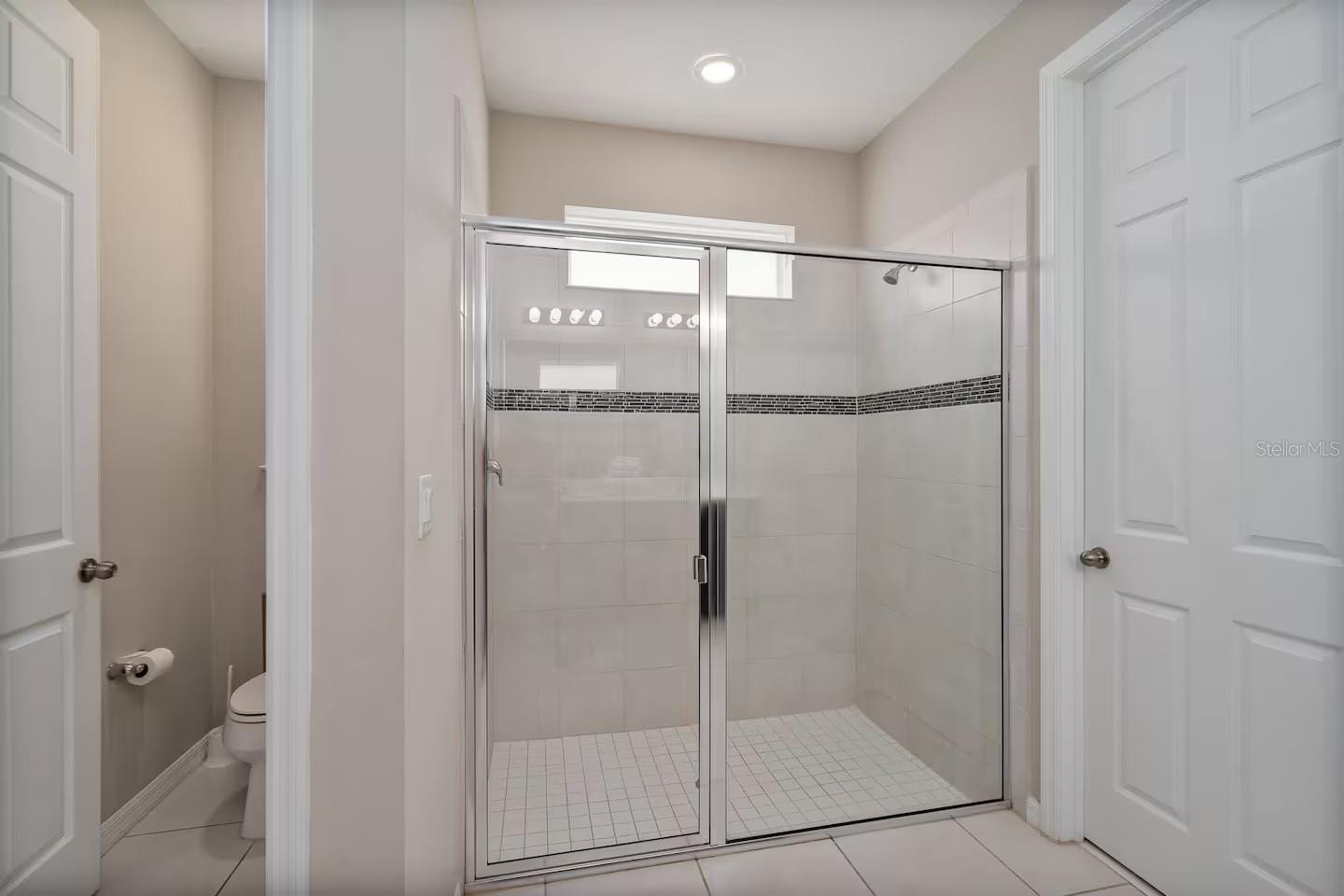 Image 62 of 76 For 1568 Nassau Point Trail