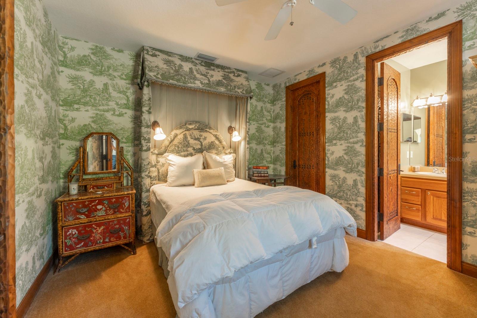 Image 27 of 80 For 543 Isleworth Close