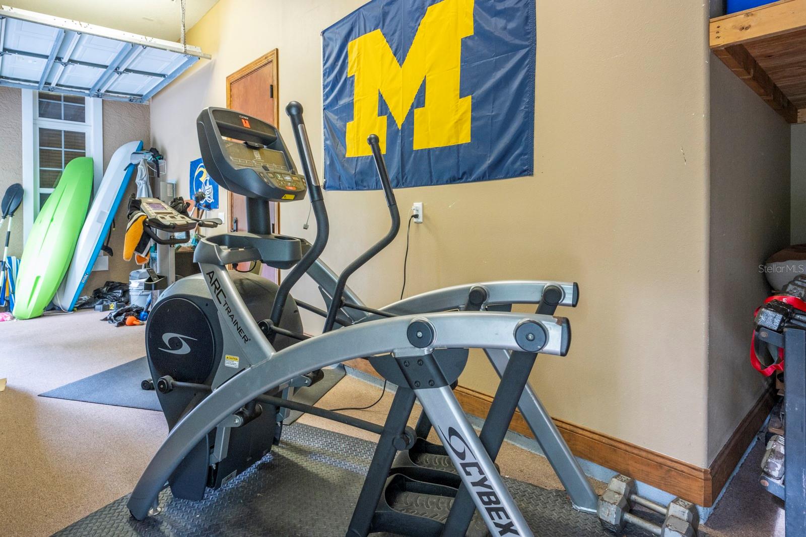 Image 30 of 80 For 543 Isleworth Close