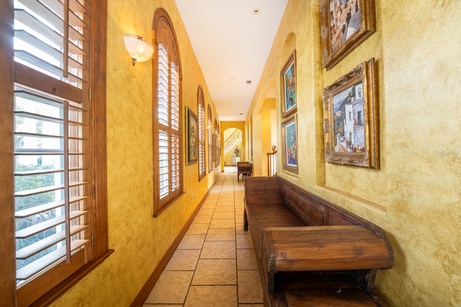 Image 32 of 80 For 543 Isleworth Close