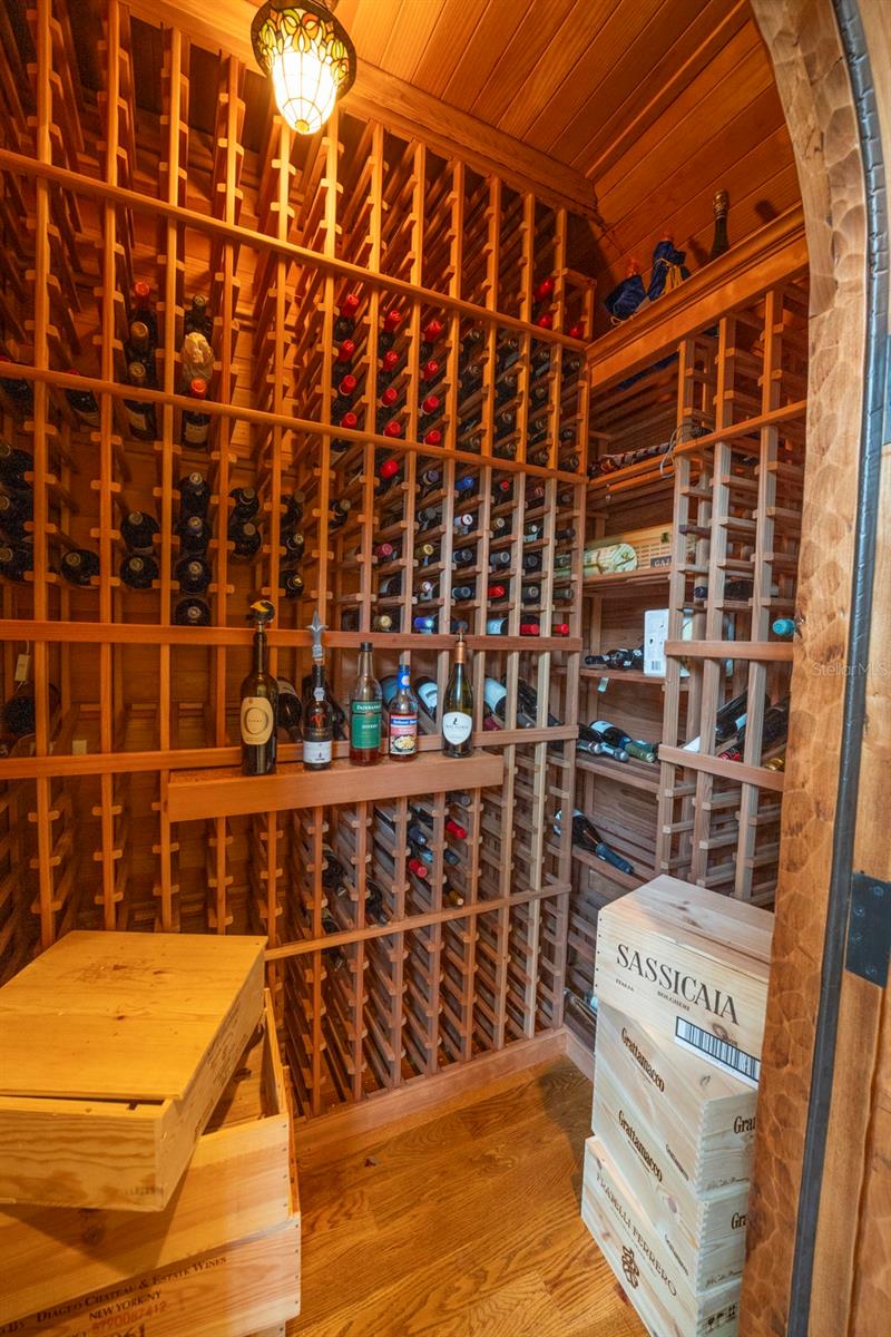 Image 42 of 80 For 543 Isleworth Close