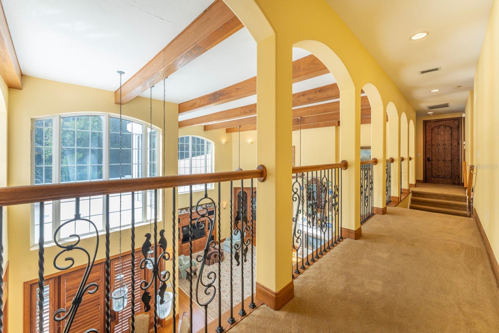 Image 5 of 80 For 543 Isleworth Close