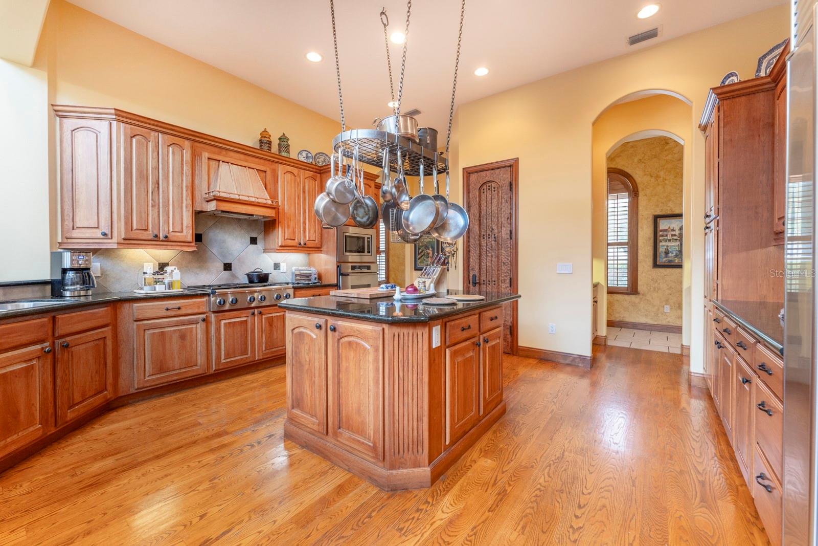 Image 78 of 80 For 543 Isleworth Close