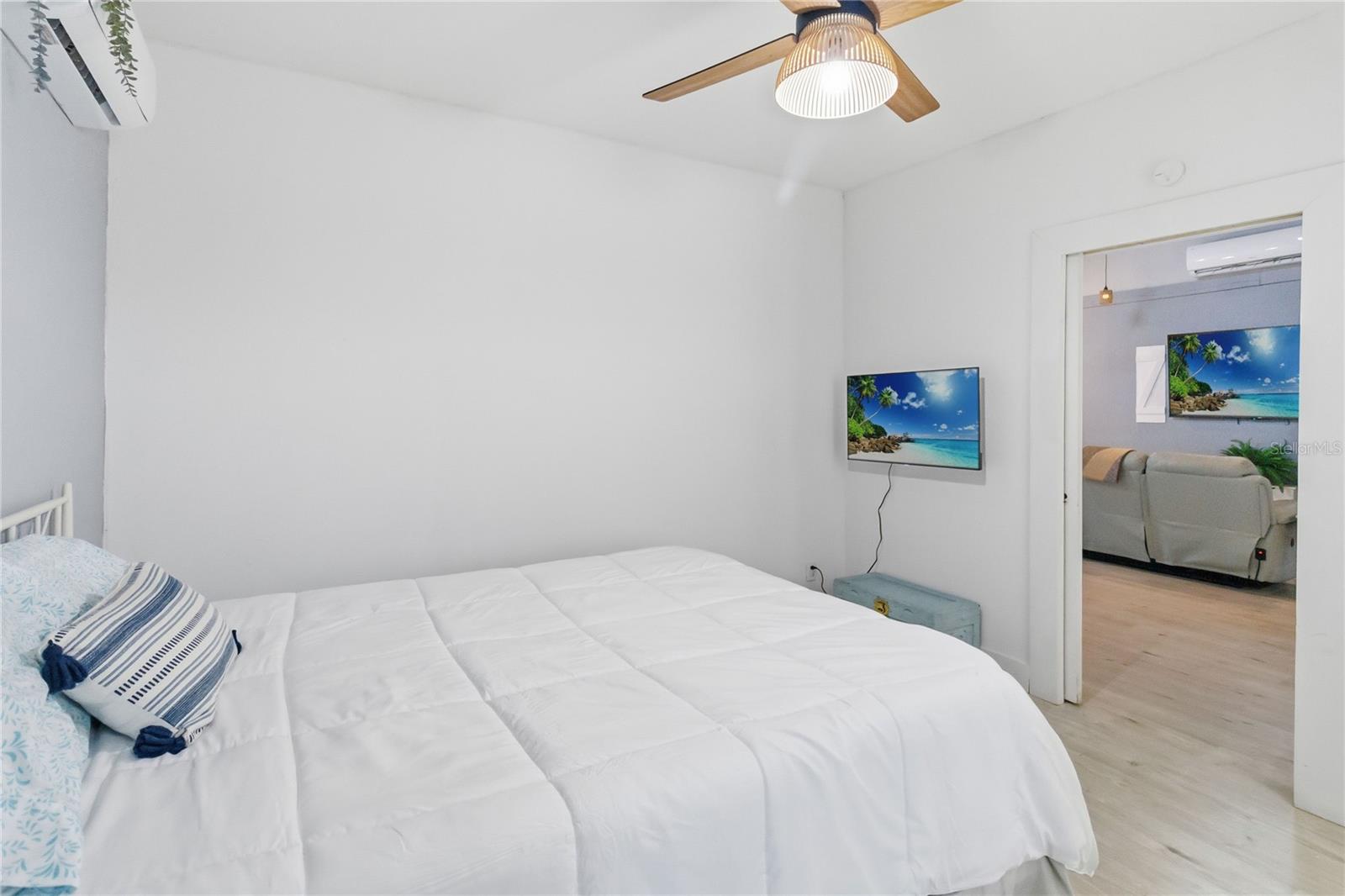 Image 27 of 66 For 538 Parramore Avenue