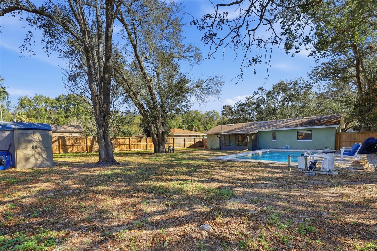 Image 30 of 44 For 112 Alexandria Avenue