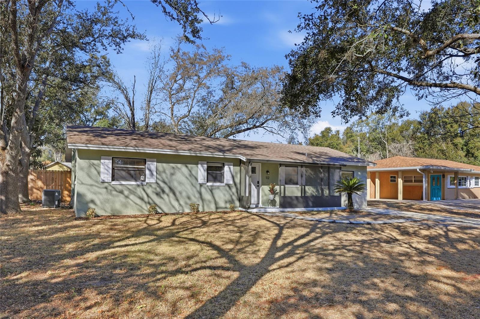 Image 5 of 44 For 112 Alexandria Avenue