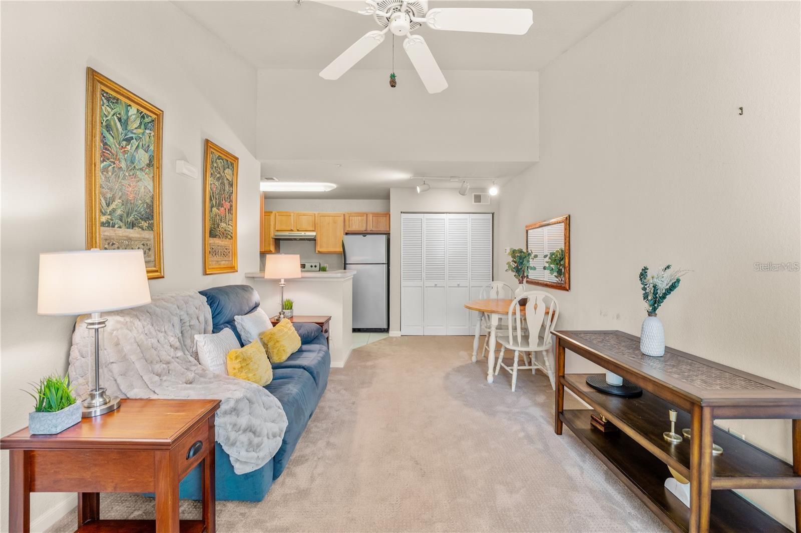 Image 11 of 23 For 9117 Lee Vista Boulevard 608