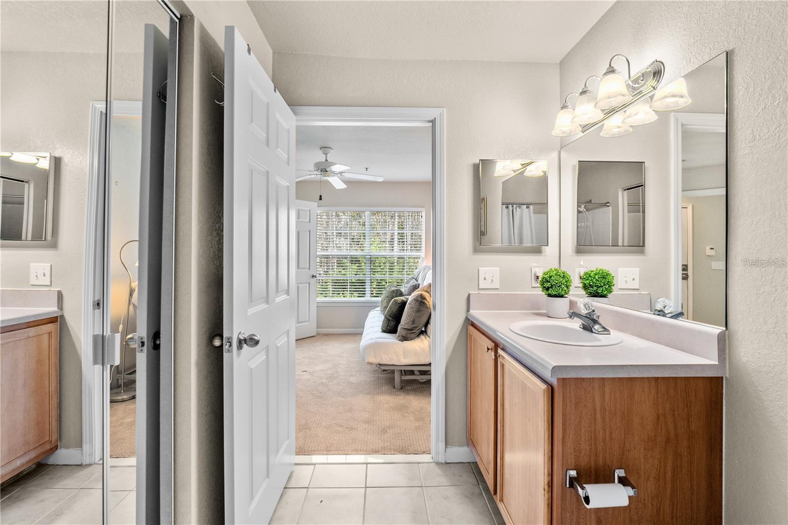 Image 18 of 23 For 9117 Lee Vista Boulevard 608