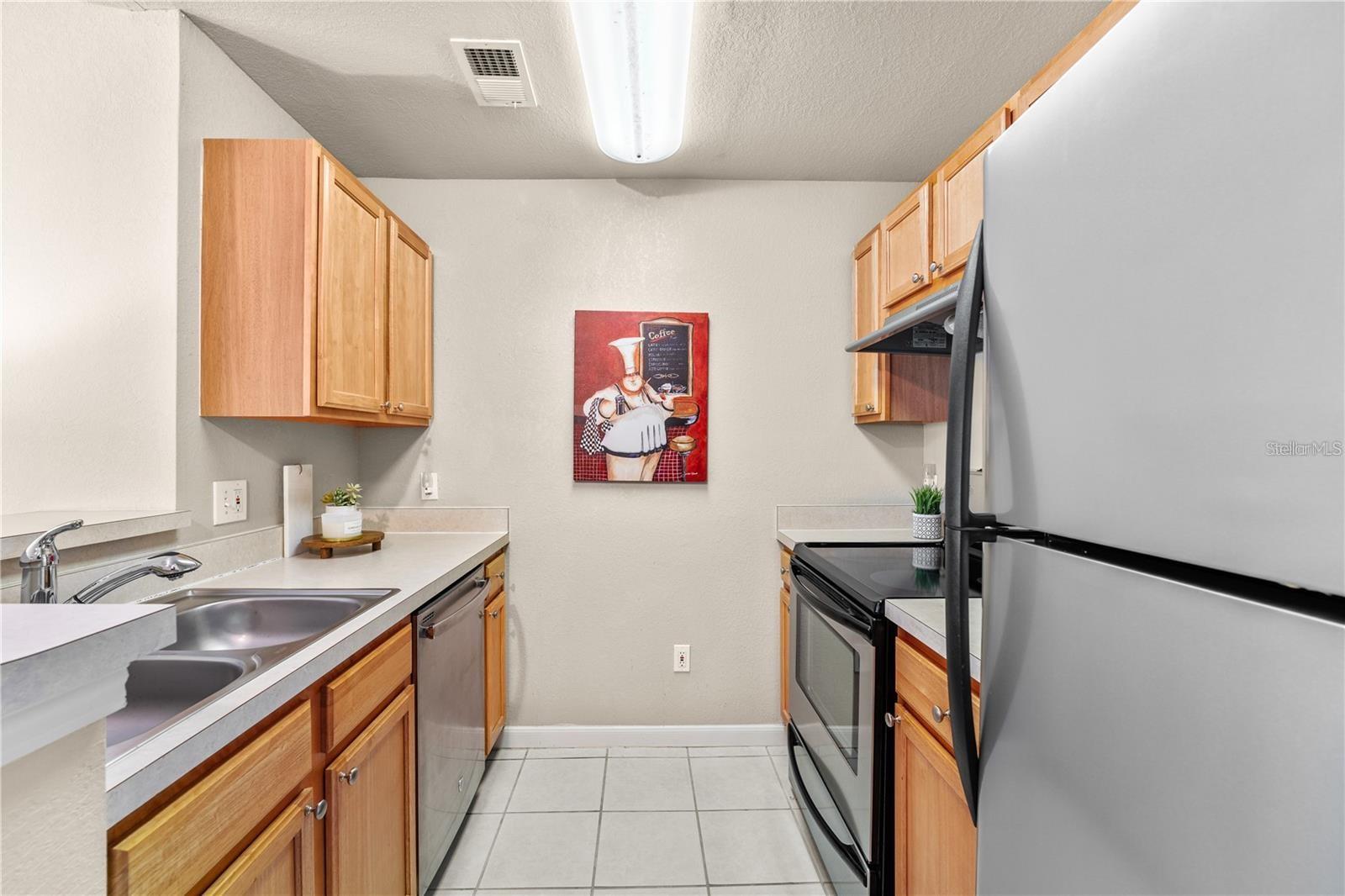 Image 6 of 23 For 9117 Lee Vista Boulevard 608