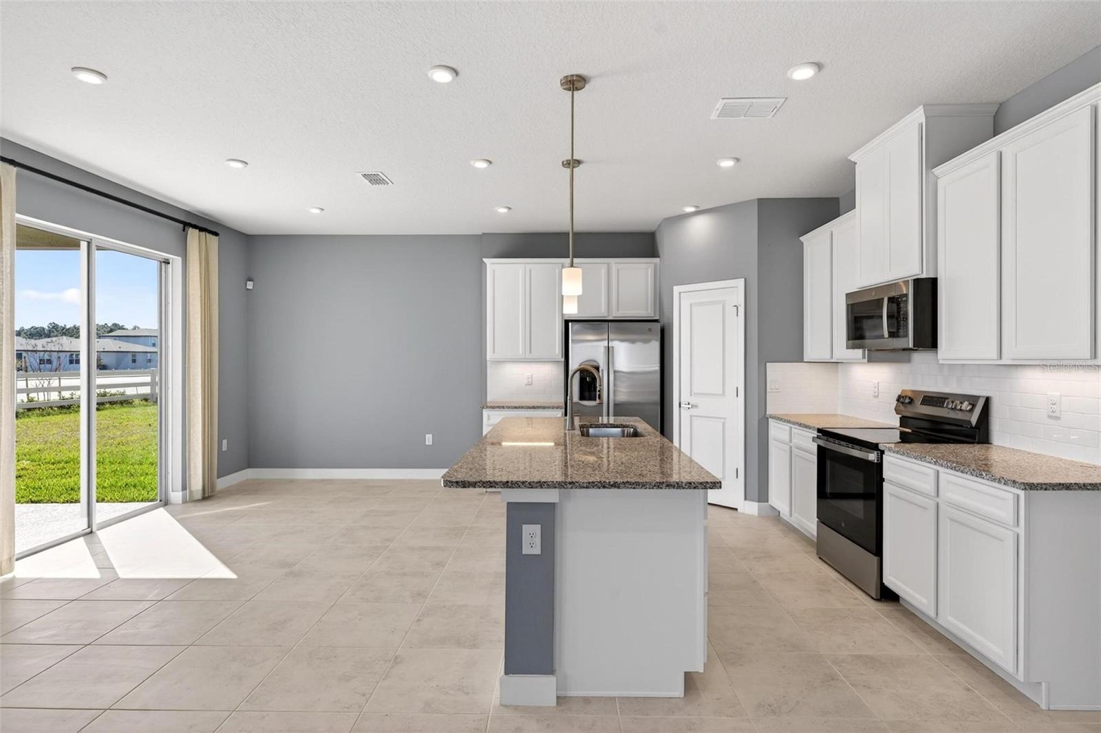 Image 19 of 88 For 6408 Domizio Drive