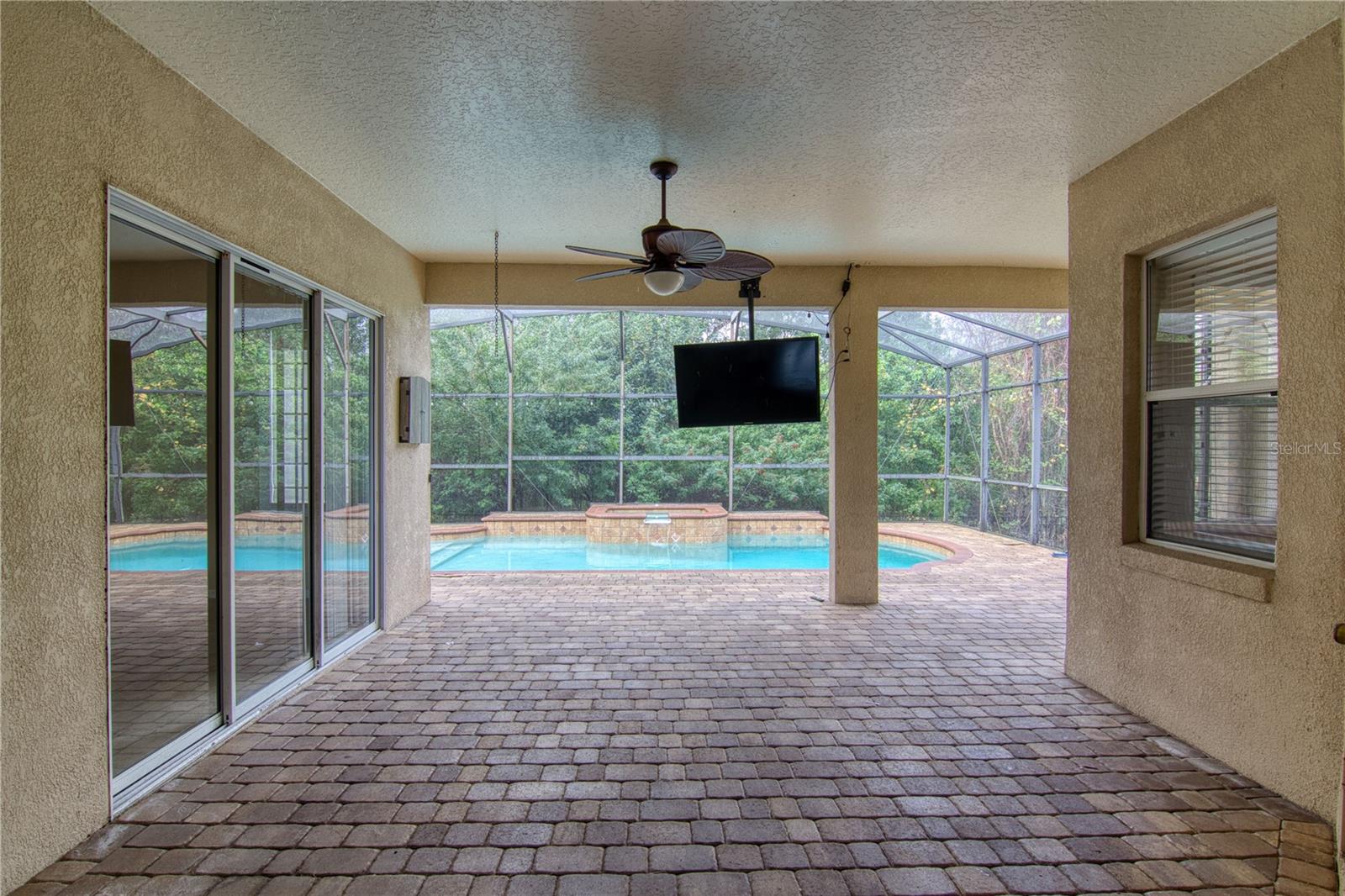 Image 19 of 26 For 454 Highbrooke Boulevard