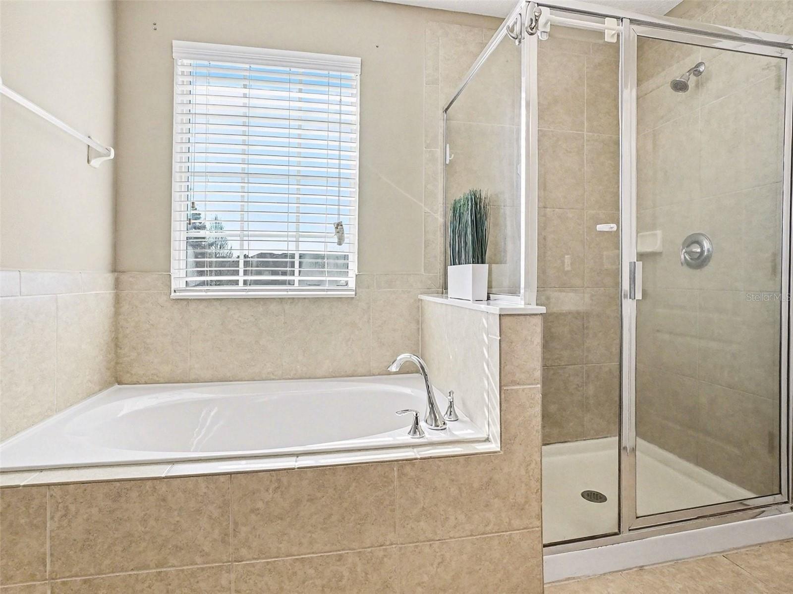 Image 21 of 41 For 2752 River Landing