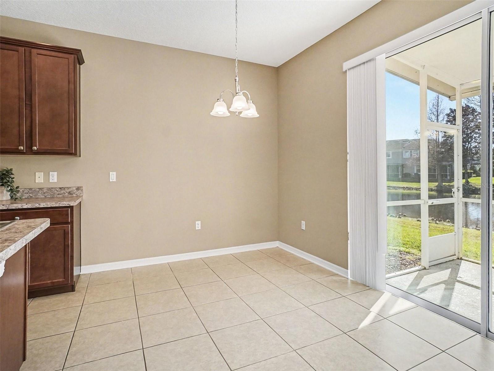 Image 8 of 41 For 2752 River Landing