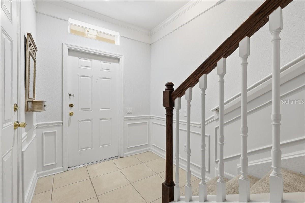 Image 11 of 41 For 5026 Tideview Circle 12