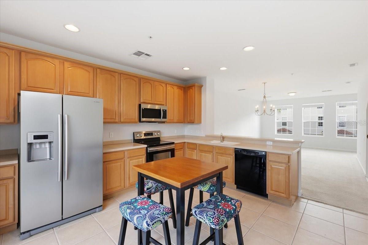 Image 18 of 41 For 5026 Tideview Circle 12