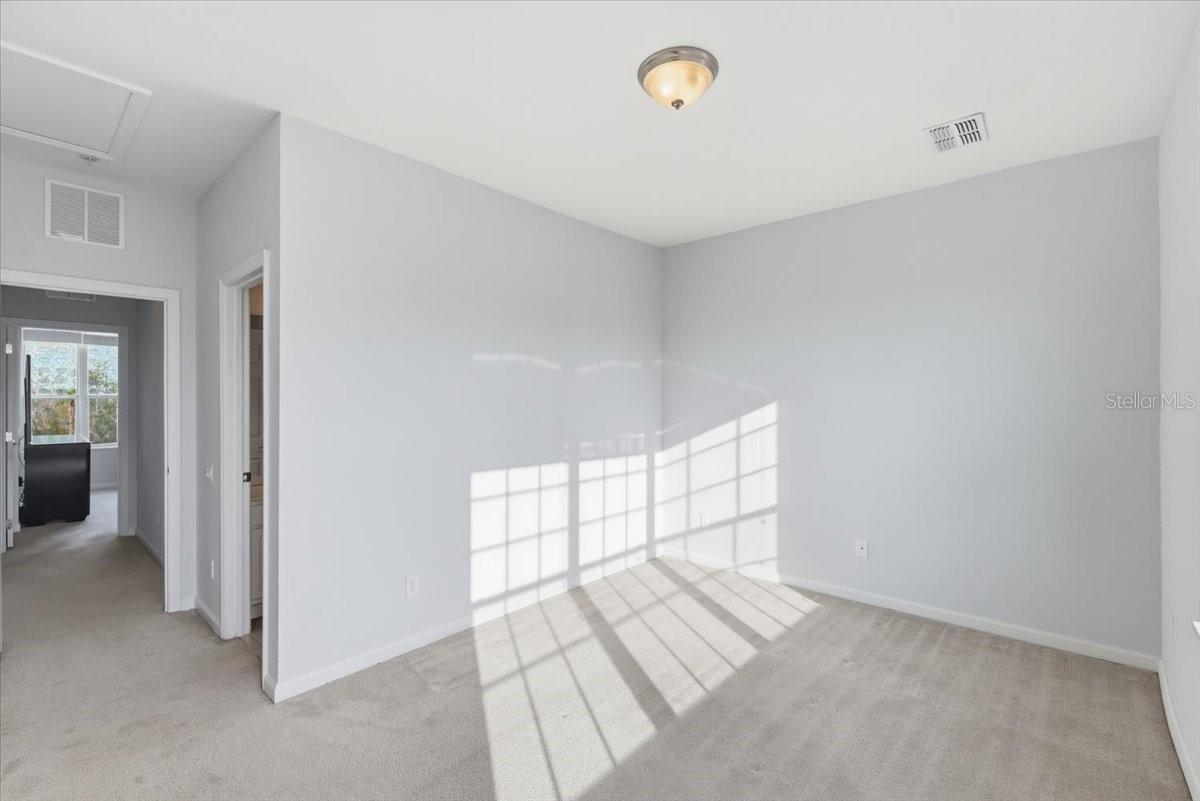 Image 38 of 41 For 5026 Tideview Circle 12