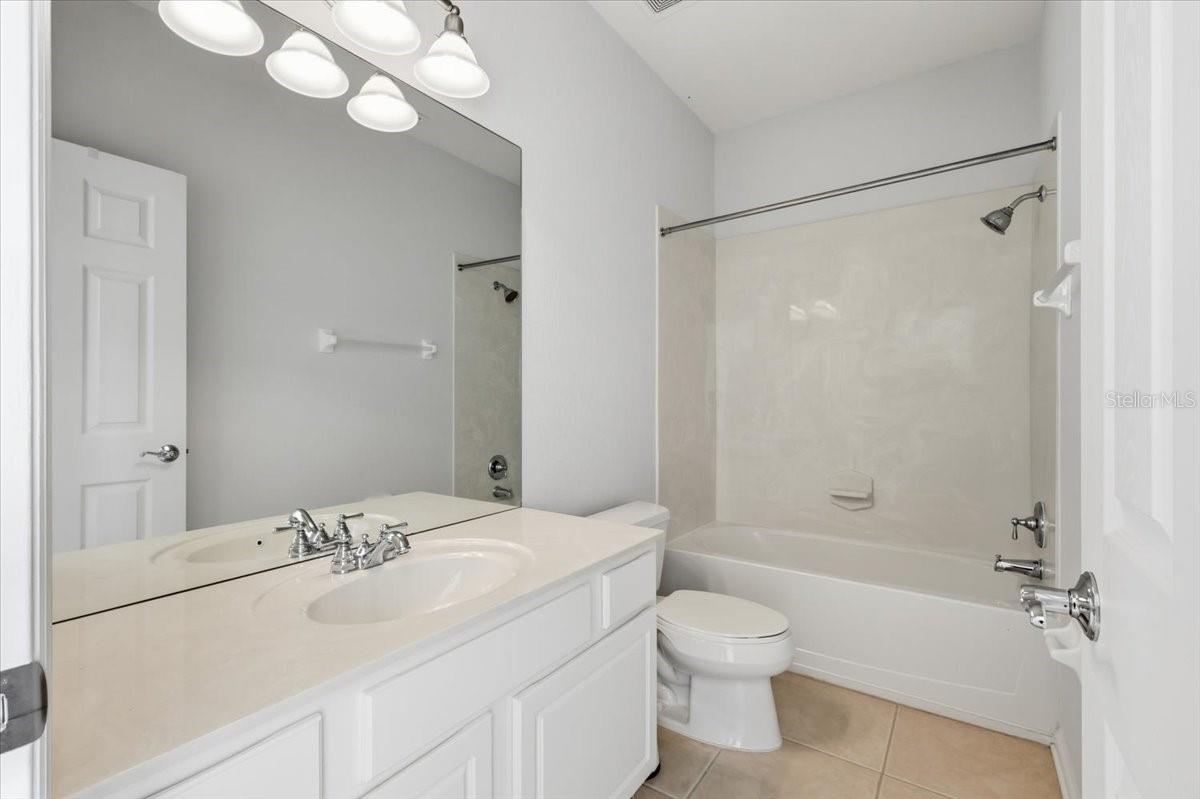 Image 40 of 41 For 5026 Tideview Circle 12