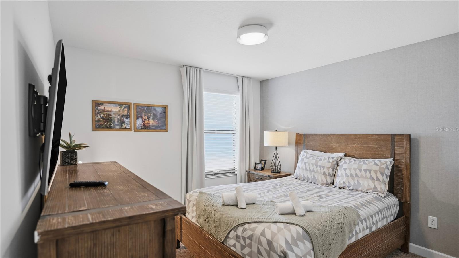 Image 44 of 62 For 2945 Fable Street