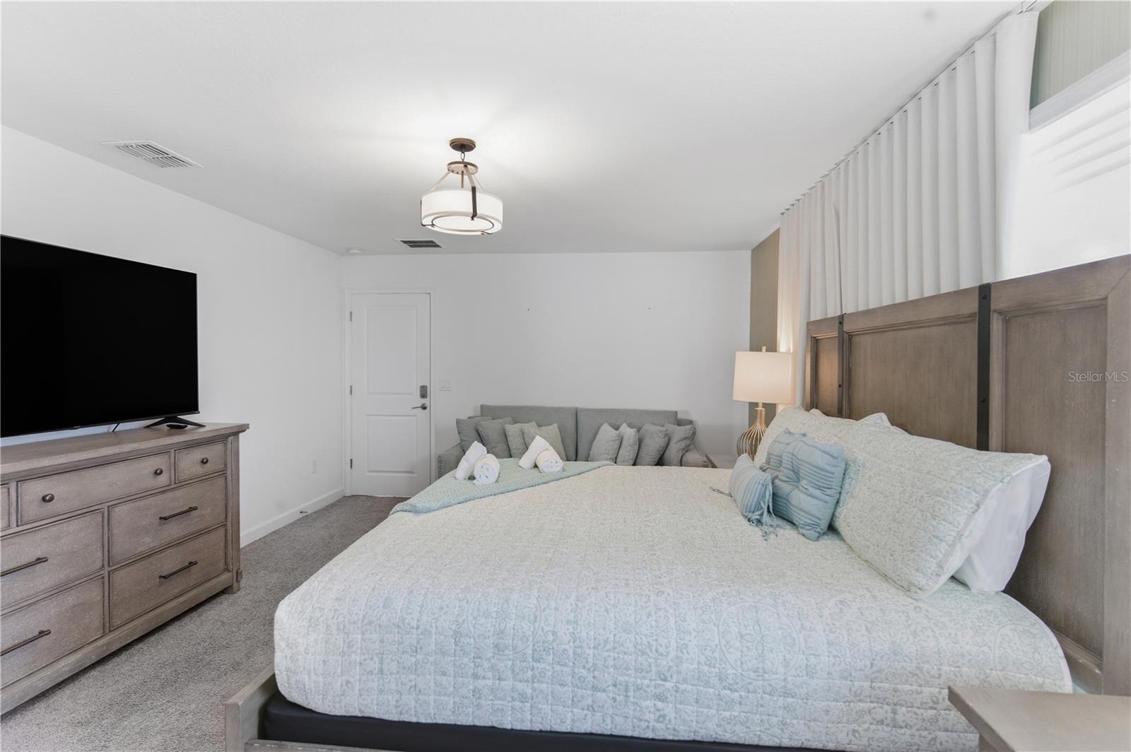 Image 50 of 62 For 2945 Fable Street