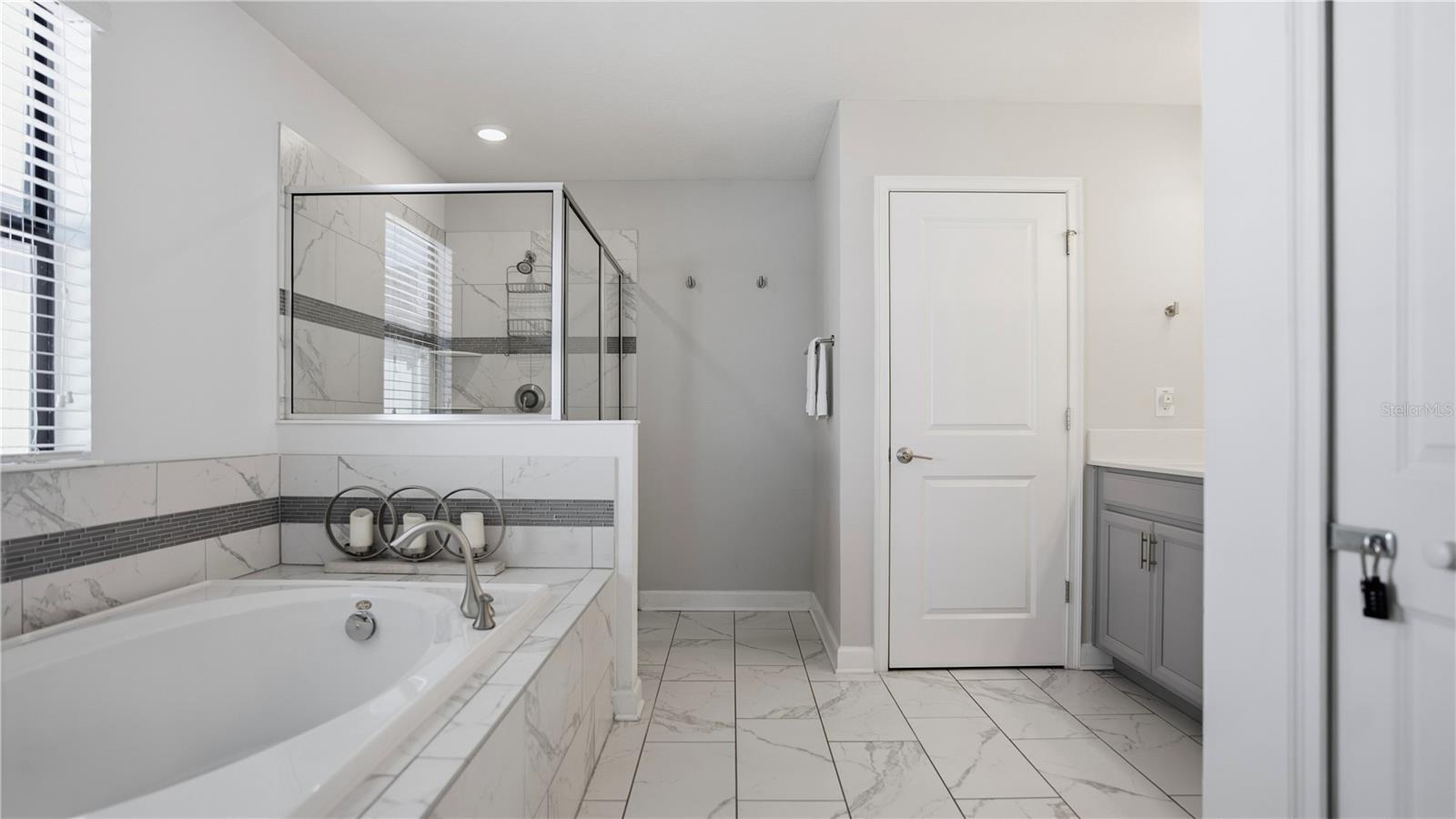 Image 52 of 62 For 2945 Fable Street