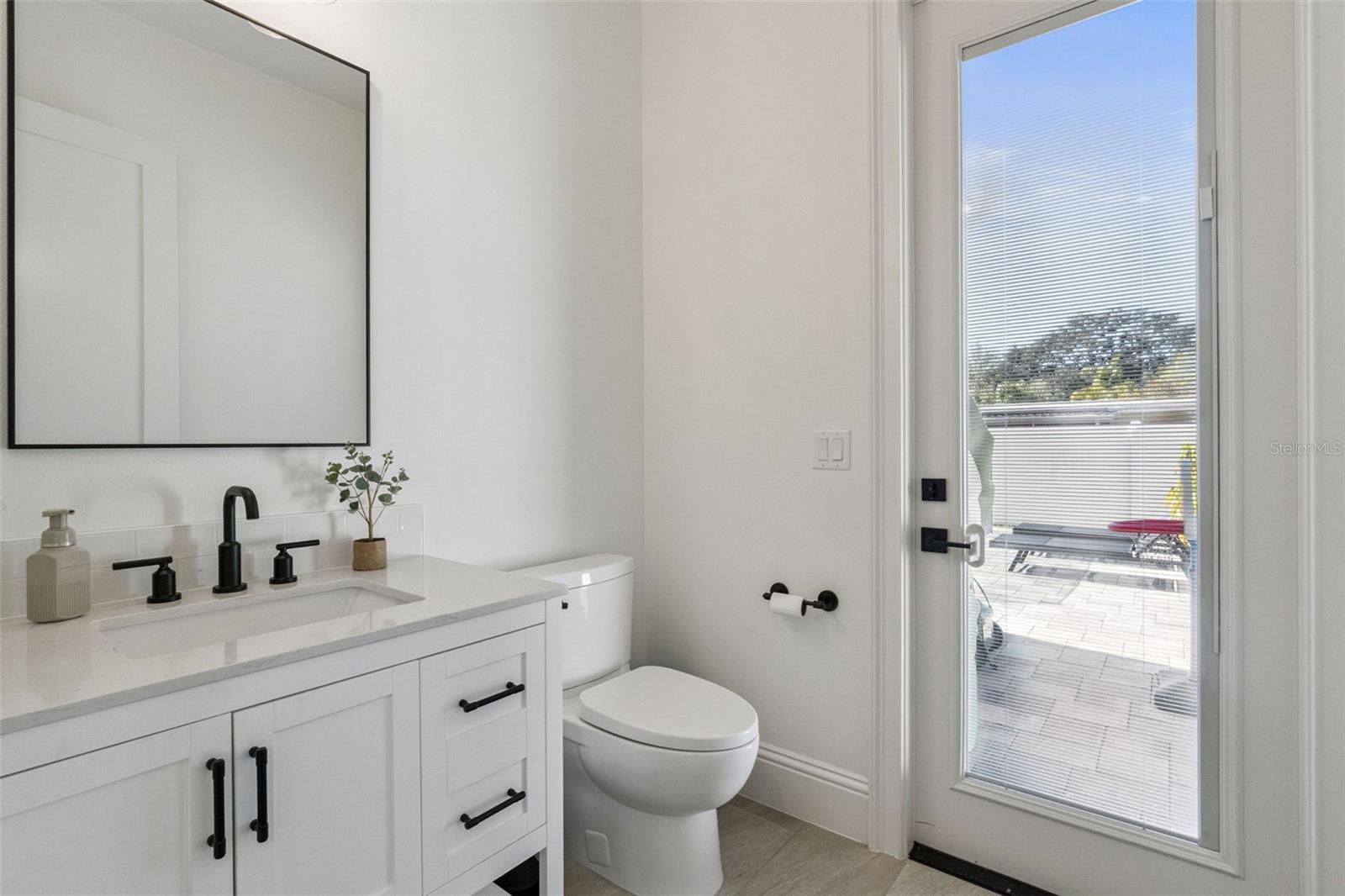 Image 14 of 39 For 501 Darcey Drive