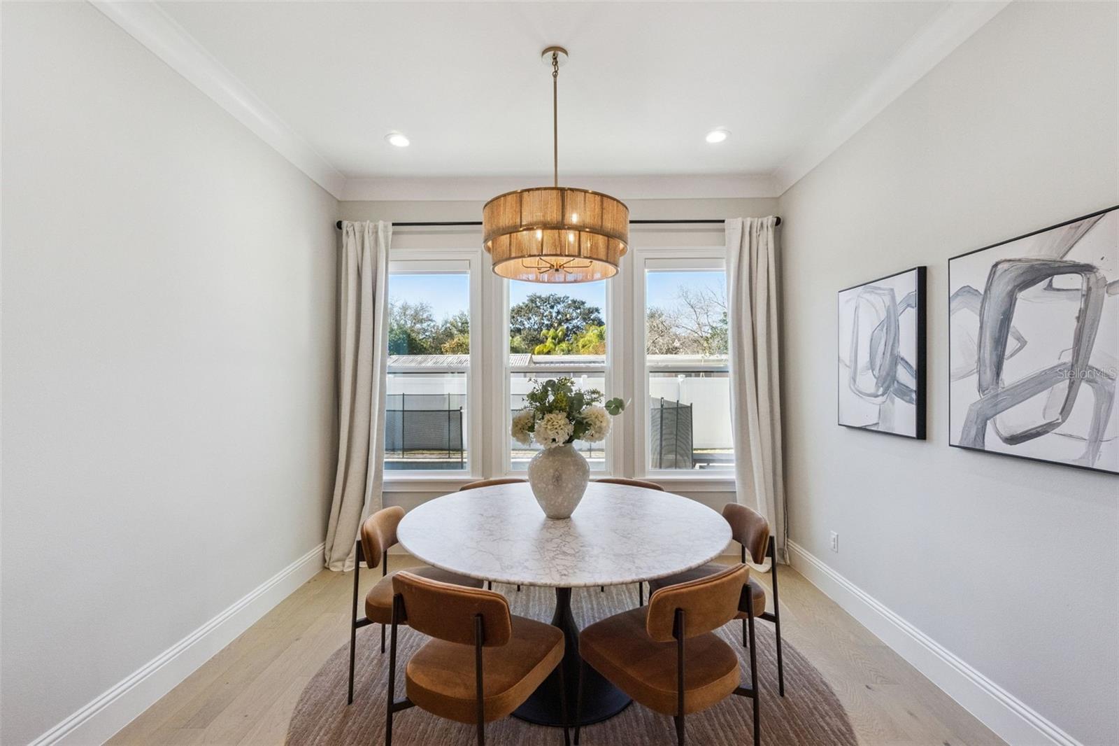 Image 7 of 39 For 501 Darcey Drive