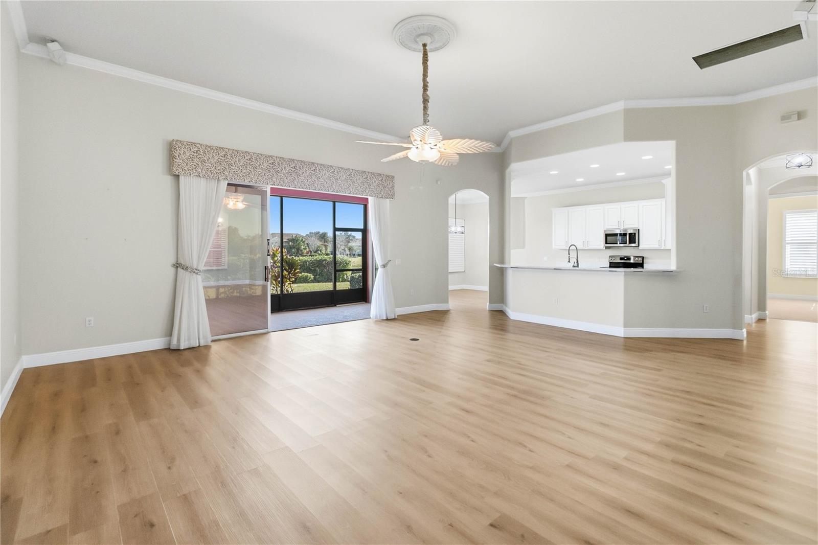 Image 10 of 55 For 501 Palermo Boulevard