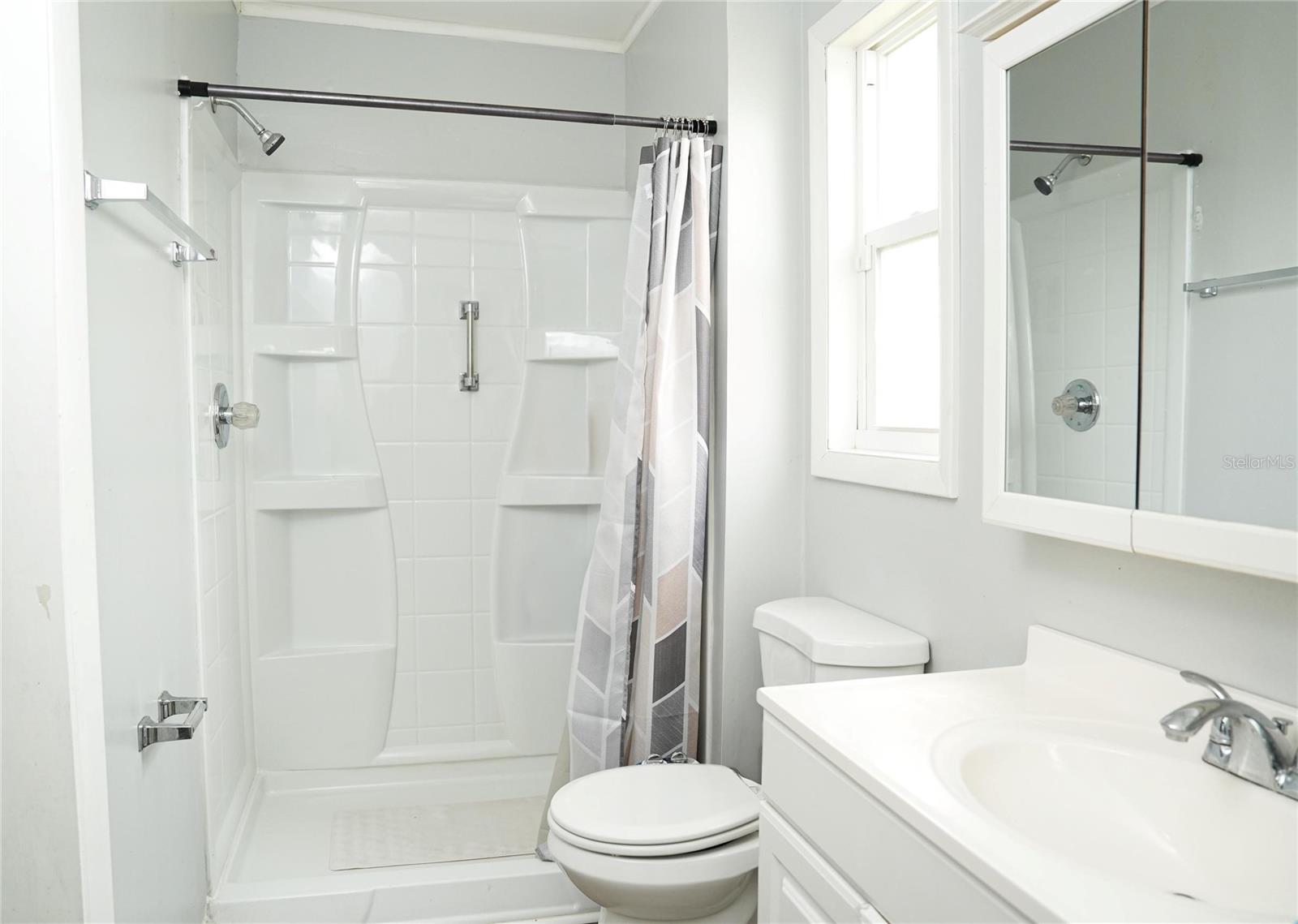 Image 10 of 29 For 821 Barber Street