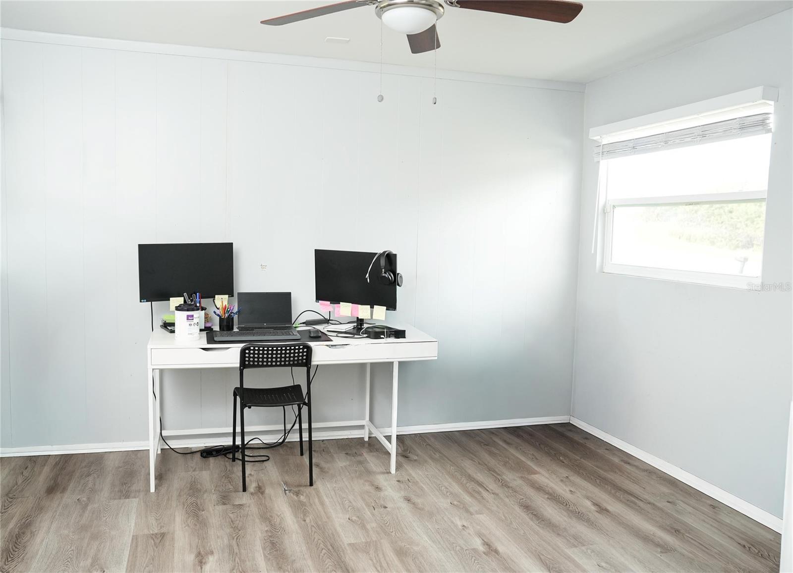 Image 19 of 29 For 821 Barber Street