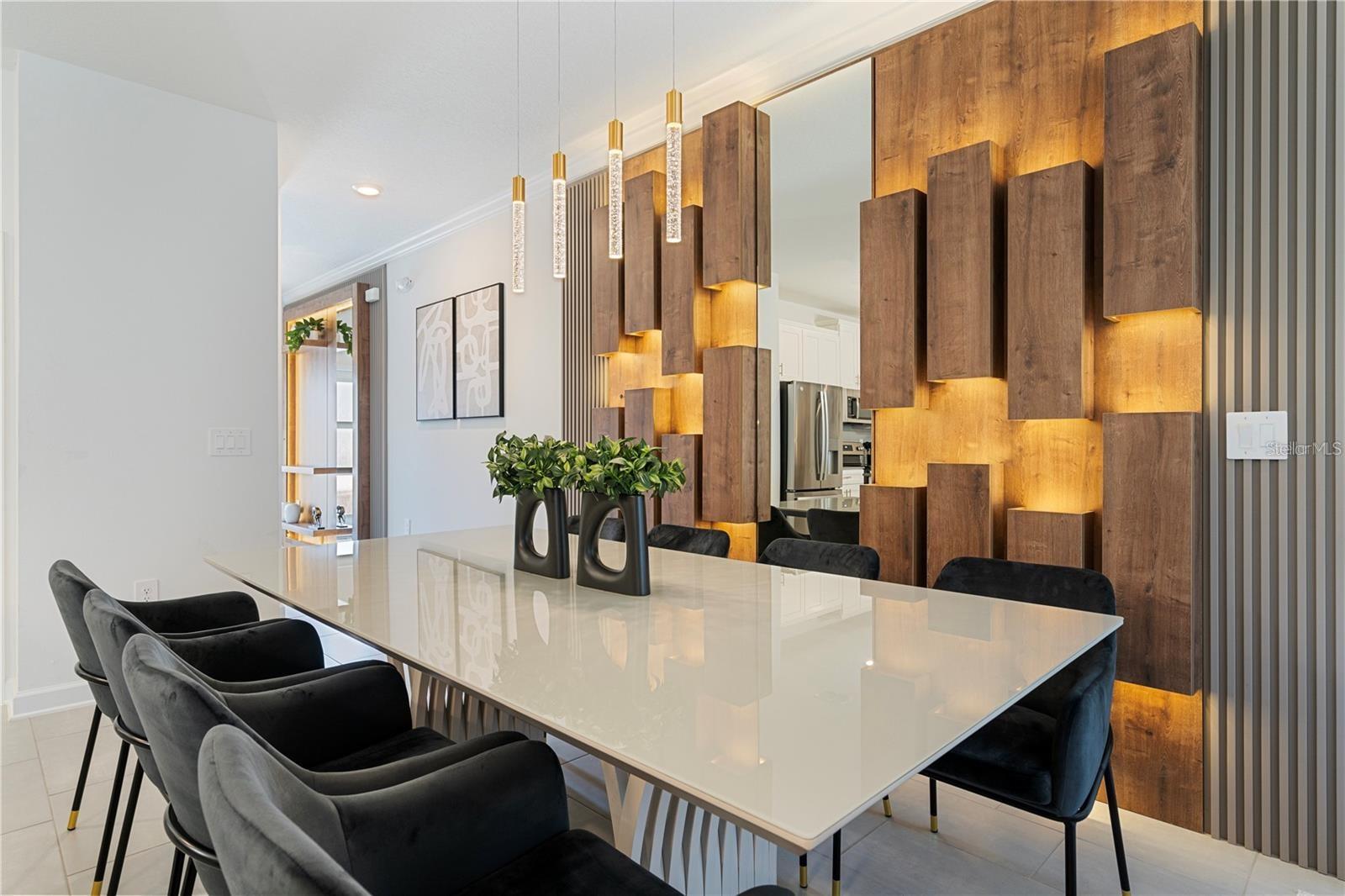 Image 13 of 41 For 2600 Reading Trail