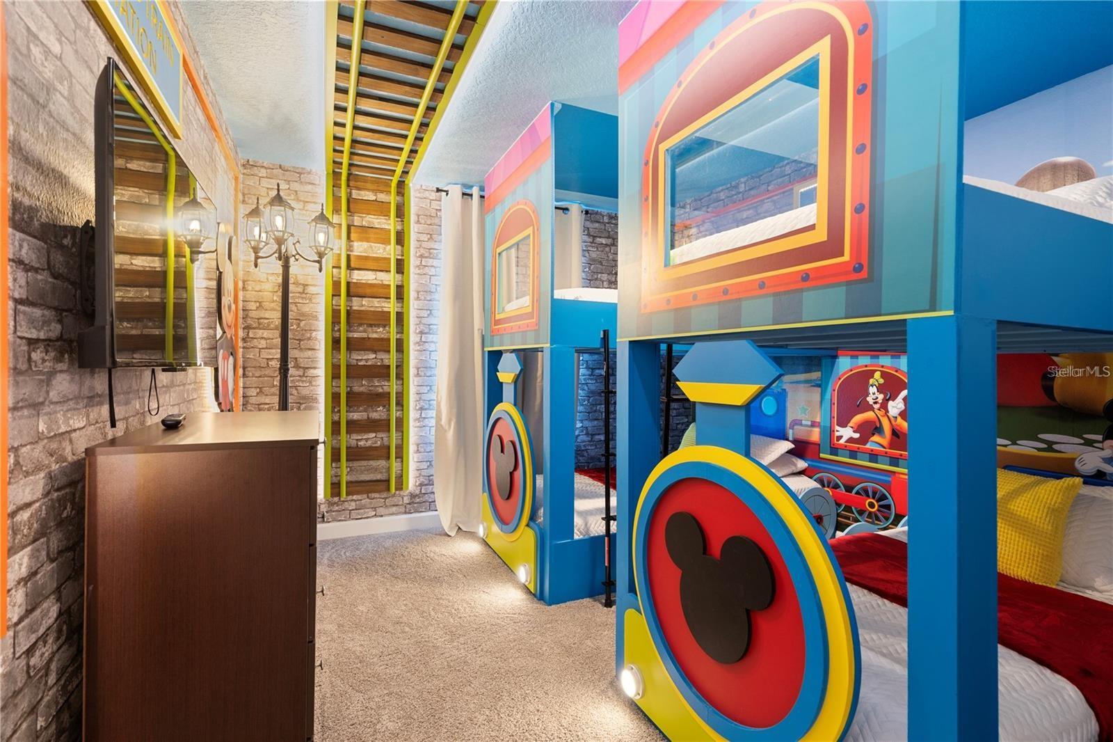 Image 25 of 41 For 2600 Reading Trail