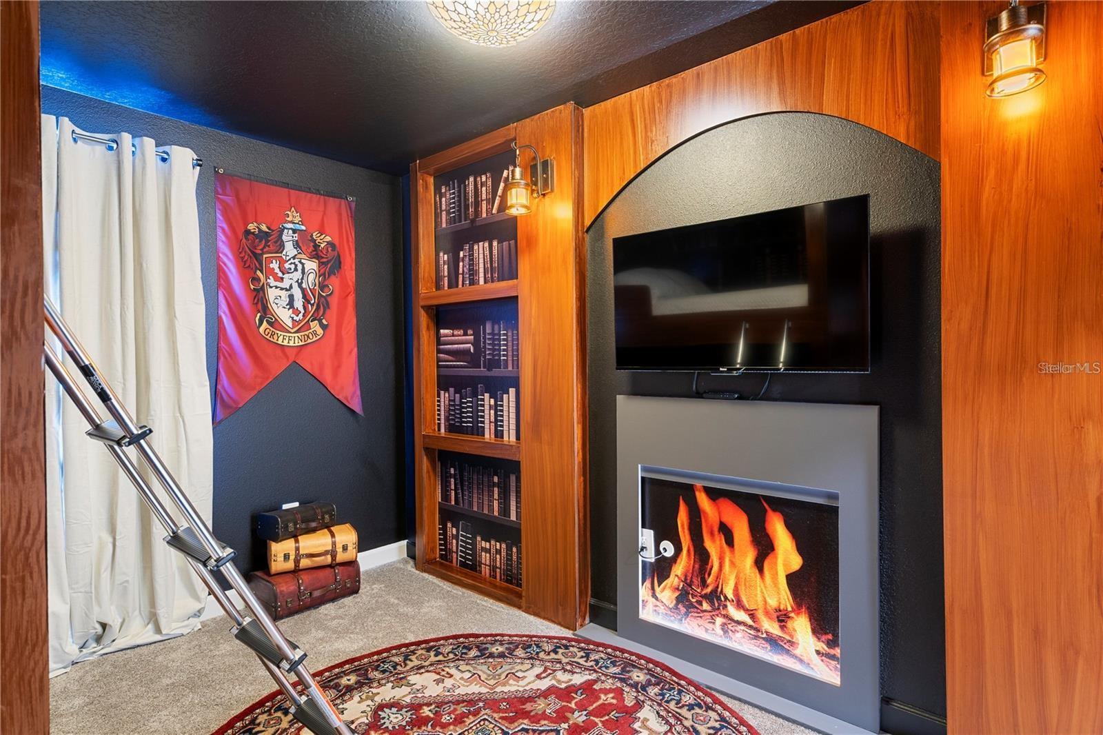 Image 29 of 41 For 2600 Reading Trail