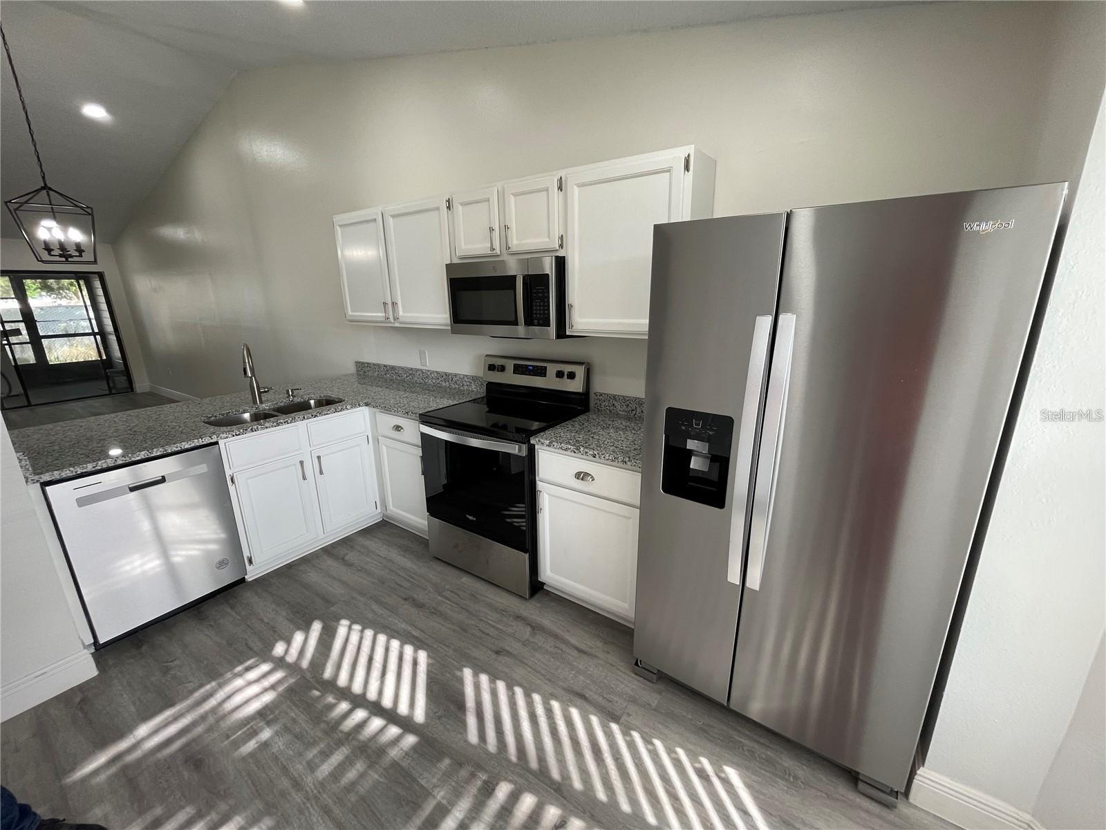 Image 4 of 21 For 2901 Squire Oak Court