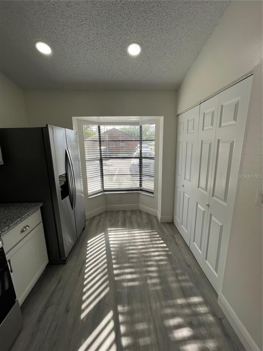 Image 5 of 21 For 2901 Squire Oak Court