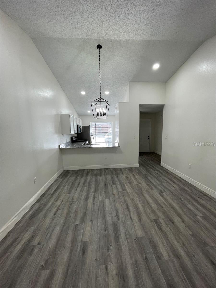 Image 9 of 21 For 2901 Squire Oak Court