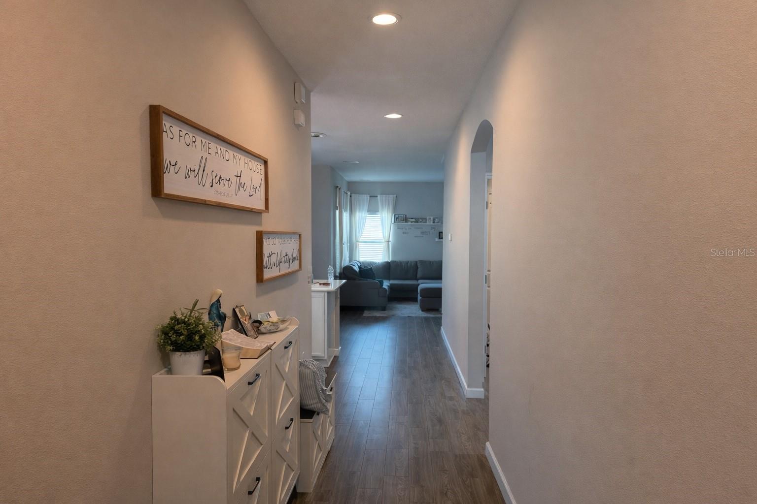 Image 2 of 15 For 372 Meadow Pointe Drive