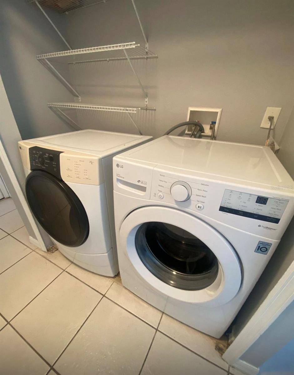 Image 7 of 8 For 2451 Harbor Town Drive