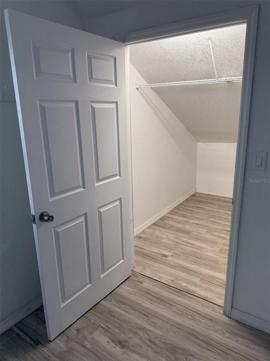 Image 4 of 9 For 5930 Alligator Lake Shore  B1