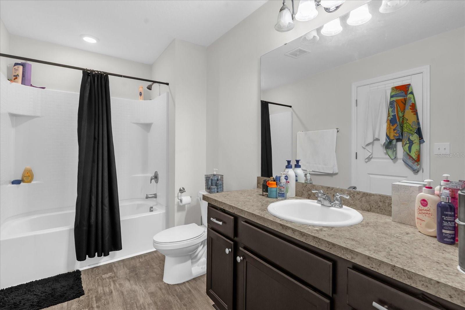 Image 12 of 29 For 892 Grandin Street