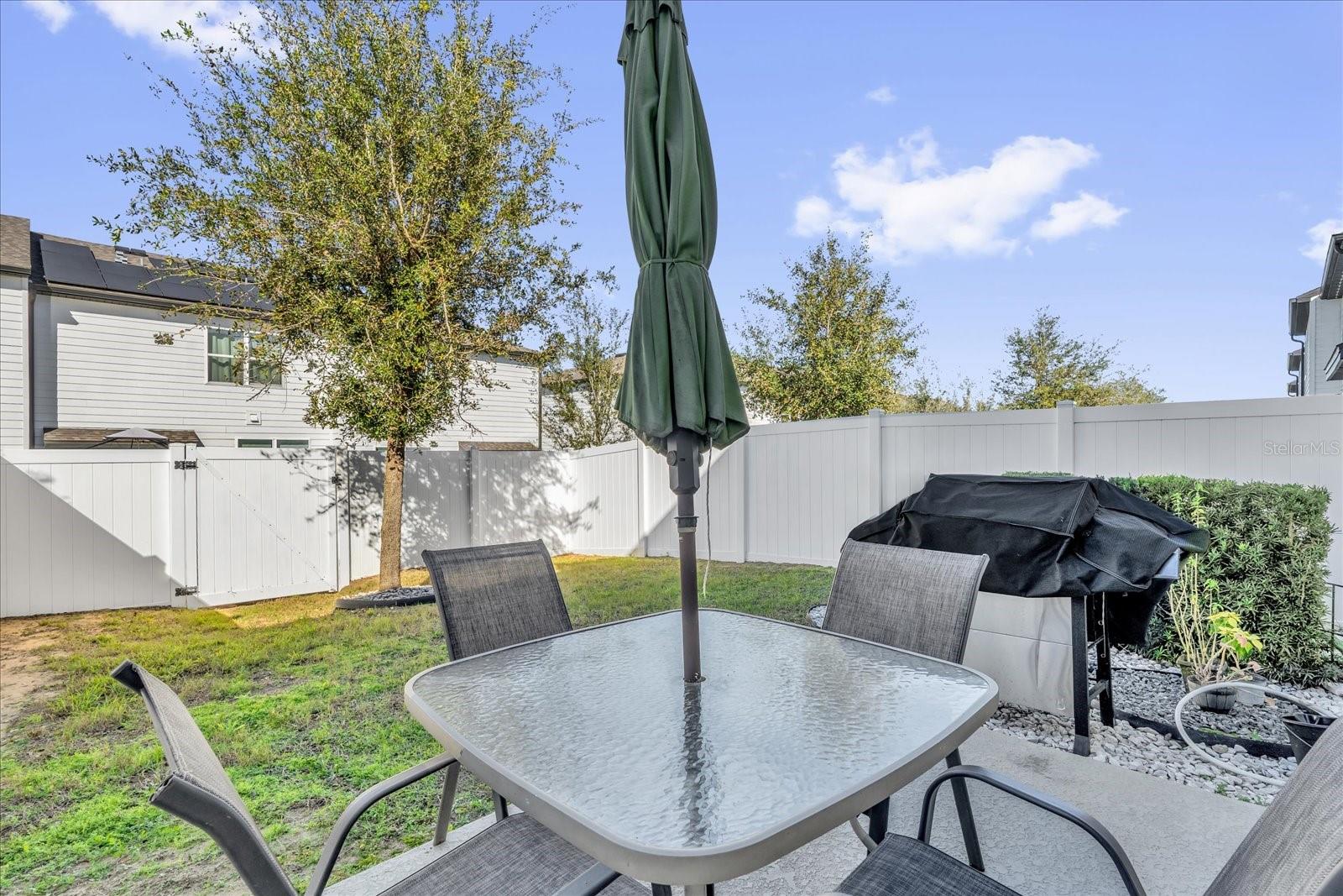 Image 21 of 29 For 892 Grandin Street