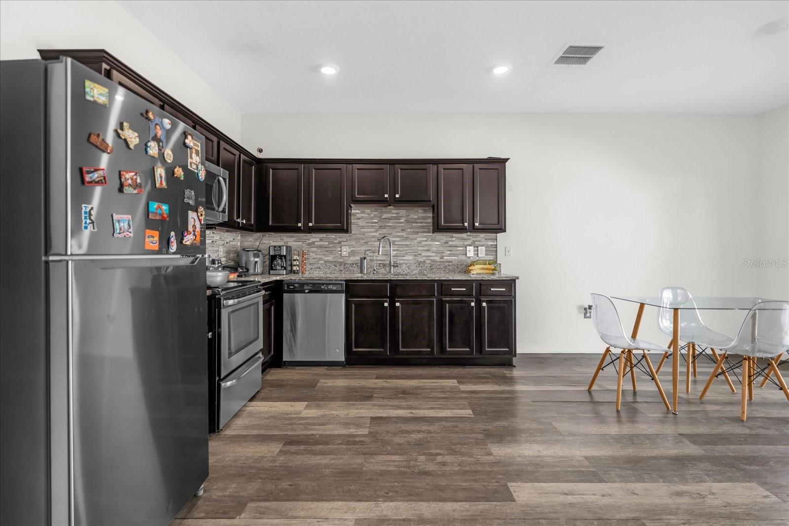 Image 8 of 29 For 892 Grandin Street