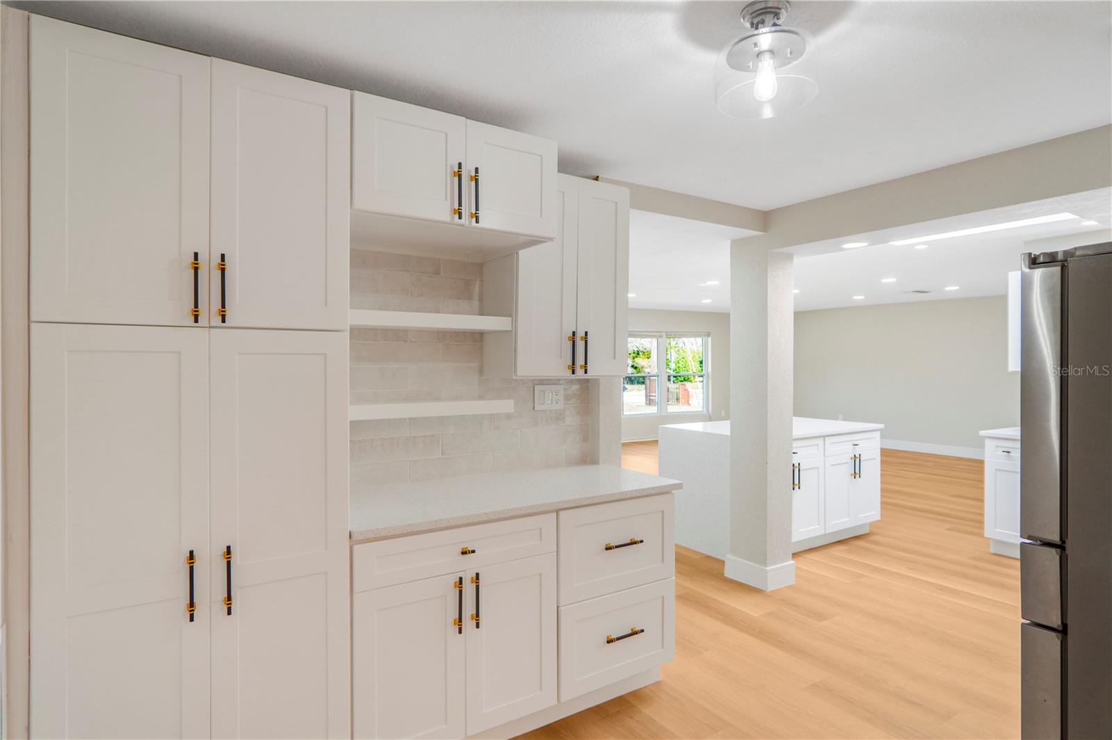 Image 13 of 48 For 2570 Derbyshire Boulevard