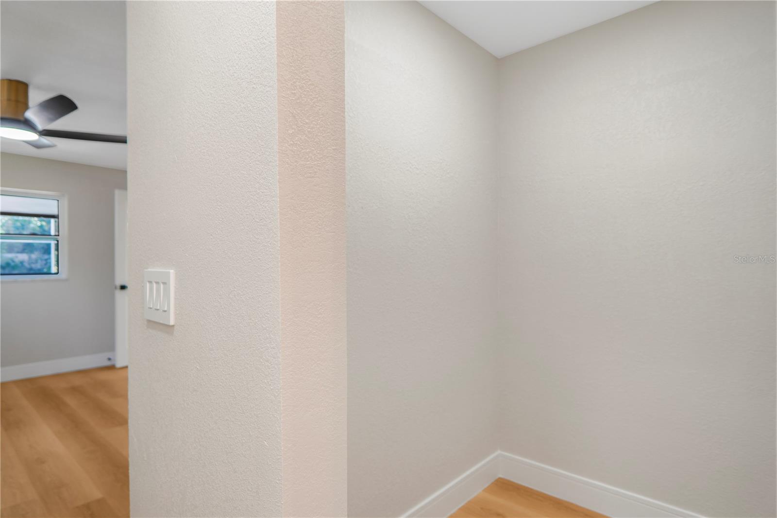 Image 22 of 48 For 2570 Derbyshire Boulevard