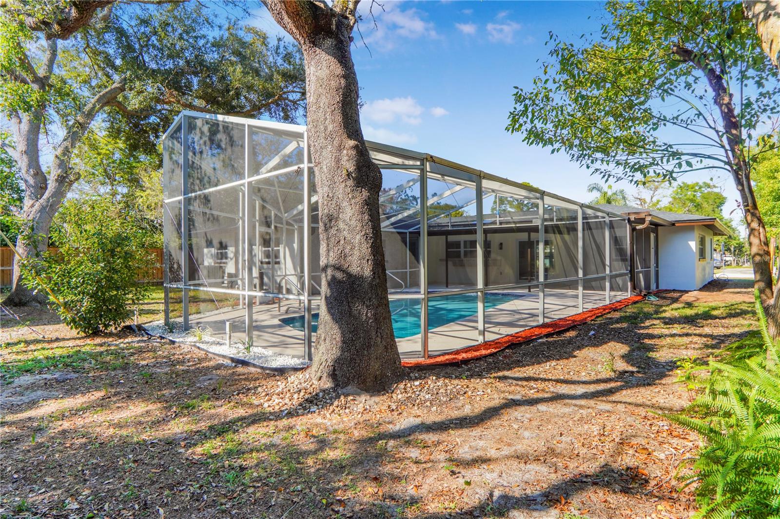 Image 45 of 48 For 2570 Derbyshire Boulevard